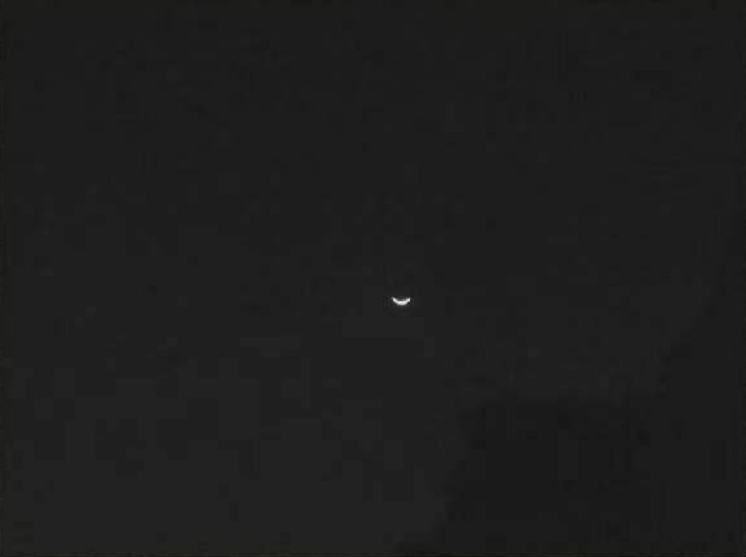 狂风大作的夜晚